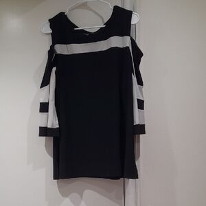 Linea Domani Black and White Off-Shoulder Shirt Size XL